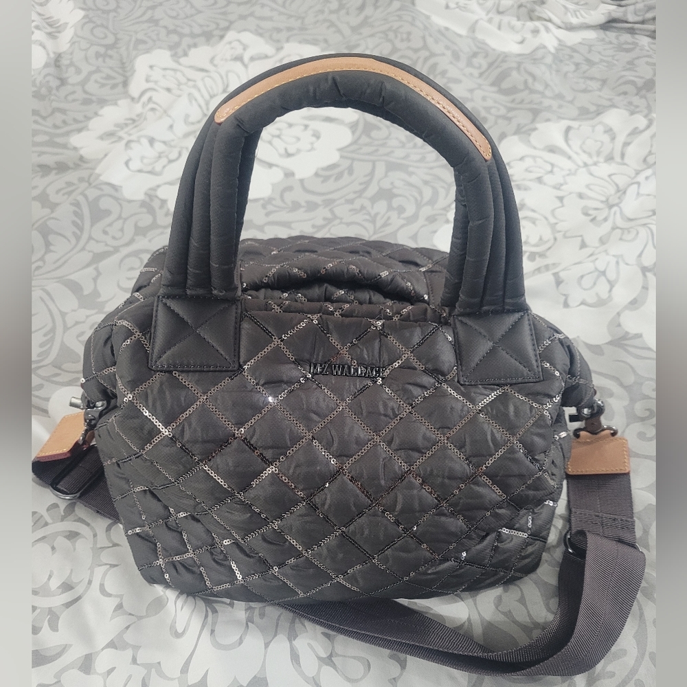 MZ  Wallce magnet with sequin small metro tote deluxe